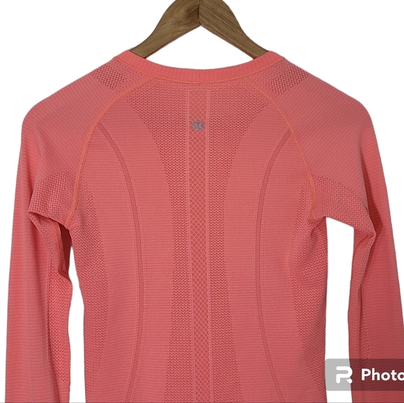 Lululemon Swiftly Tech Long Sleeve Crew in Heathered Very Light Flare Size 4 - Picture 15 of 16